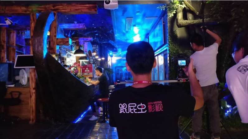 2016年跟屁蟲(chóng)重新定義經(jīng)典年度總結(jié)視頻